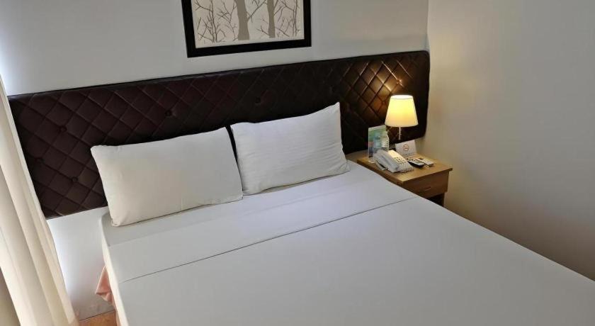 Hotel Capitol And Cebu