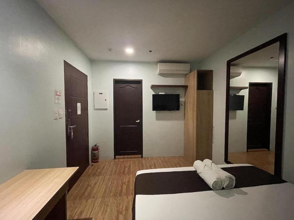 Capitol And Hotel Cebu